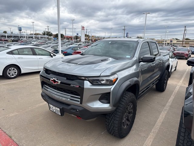 2025 Chevrolet Colorado ZR2 photo 2