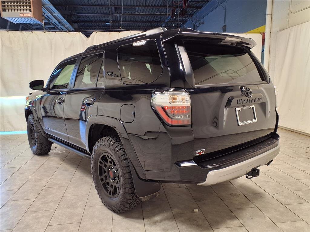 2022 Toyota 4Runner TRD Off-Road Premium photo 4