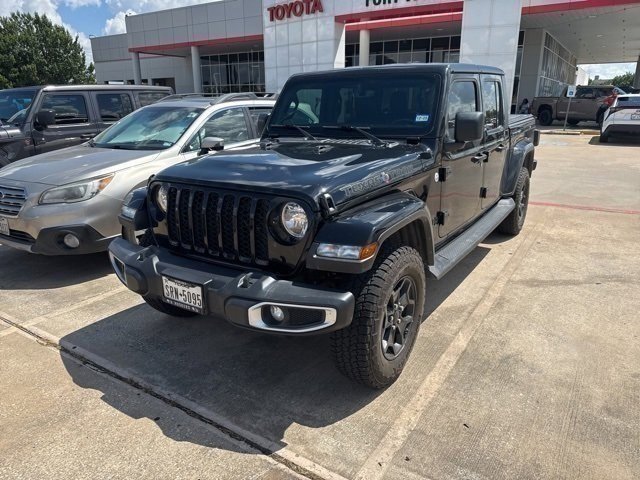 2021 Jeep Gladiator Sport photo 2