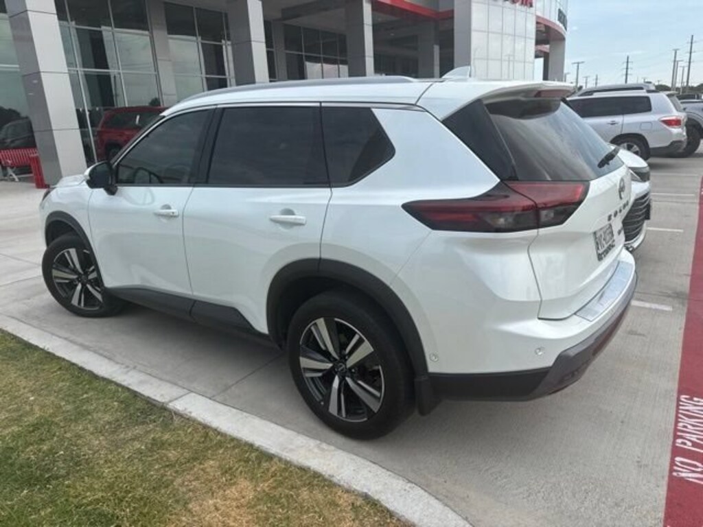 Used 2024 Nissan Rogue SL SUV