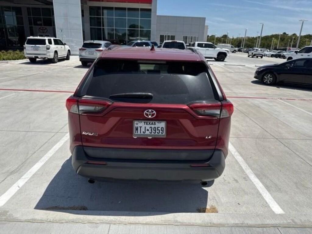 Used 2019 Toyota RAV4 LE SUV