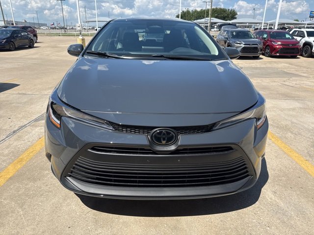 Used 2025 Toyota Corolla LE with VIN 5YFB4MDE2SP342150 for sale in Kansas City