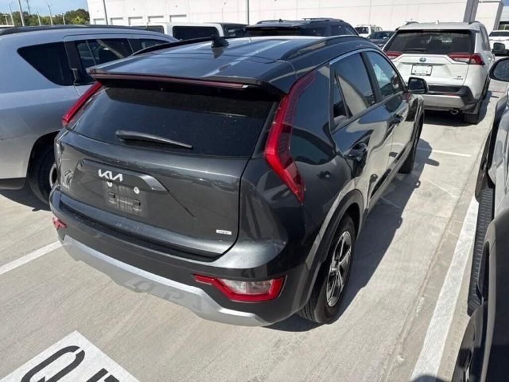 Used 2025 Kia