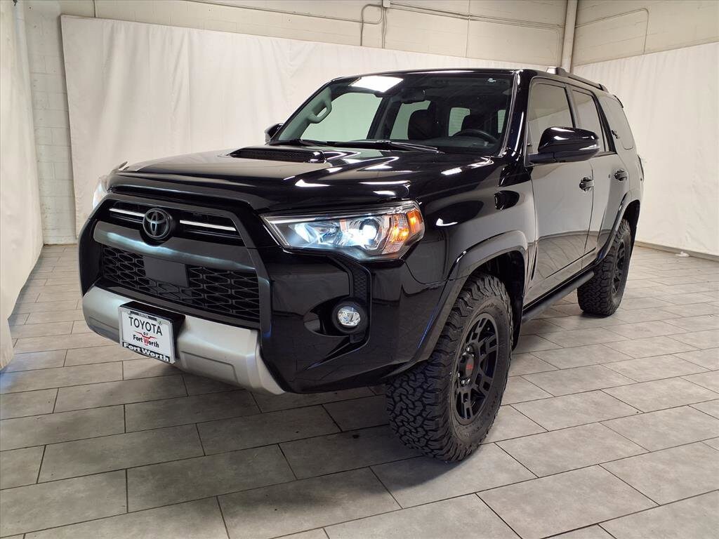 2022 Toyota 4Runner TRD Off-Road Premium photo 2
