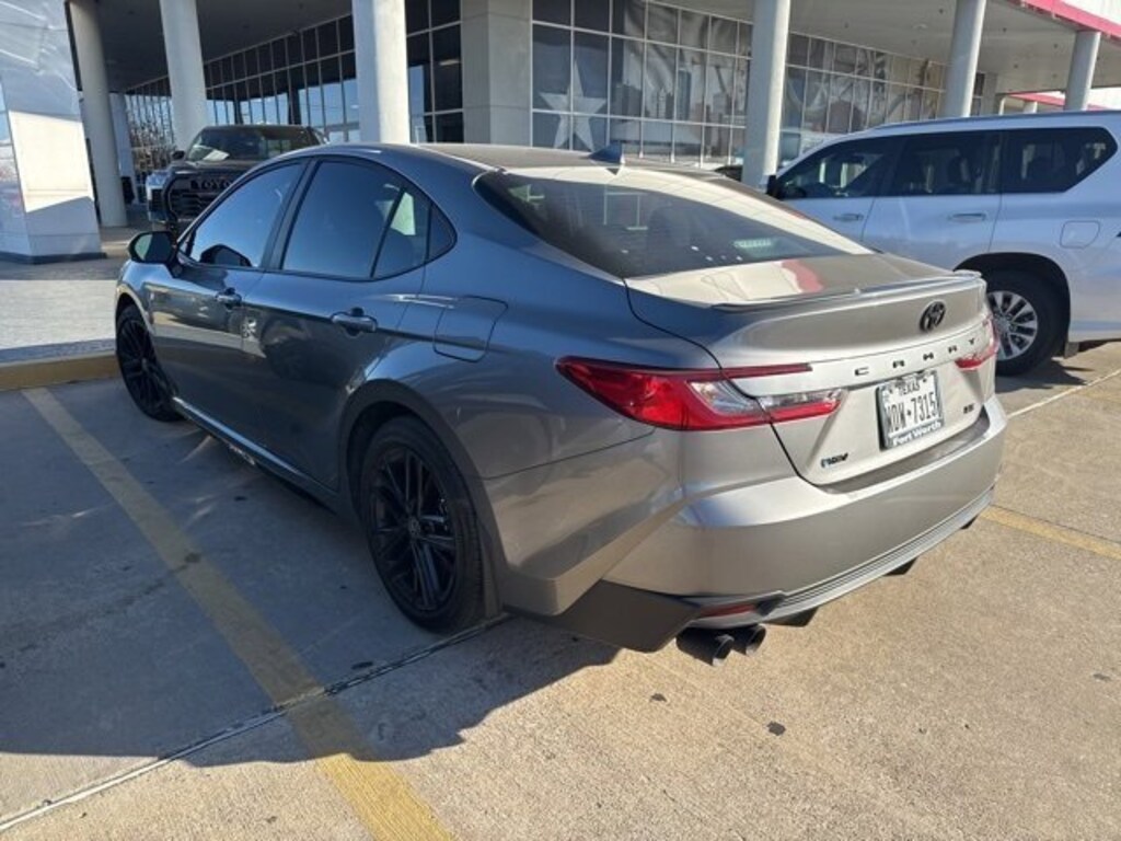 Used 2025 Toyota Camry SE Sedan