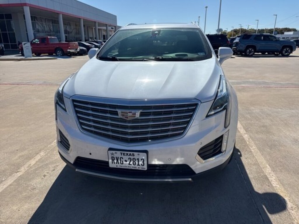Used 2018 CADILLAC XT5 Platinum SUV