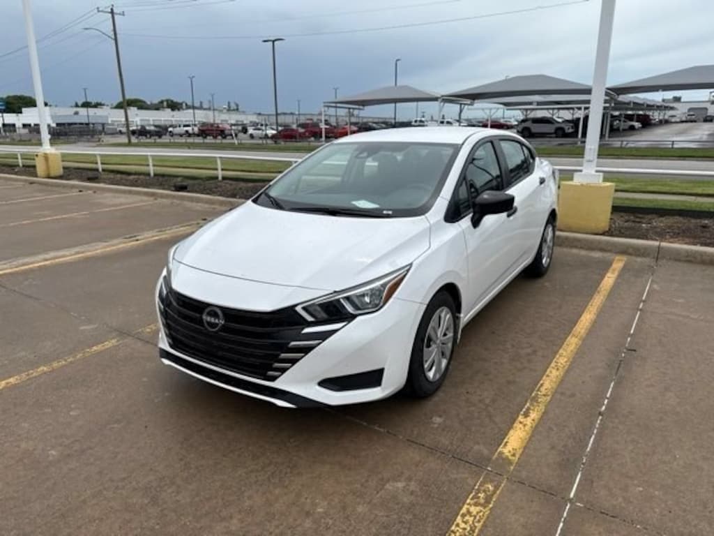 Used 2024 Nissan Versa 1.6 S Sedan