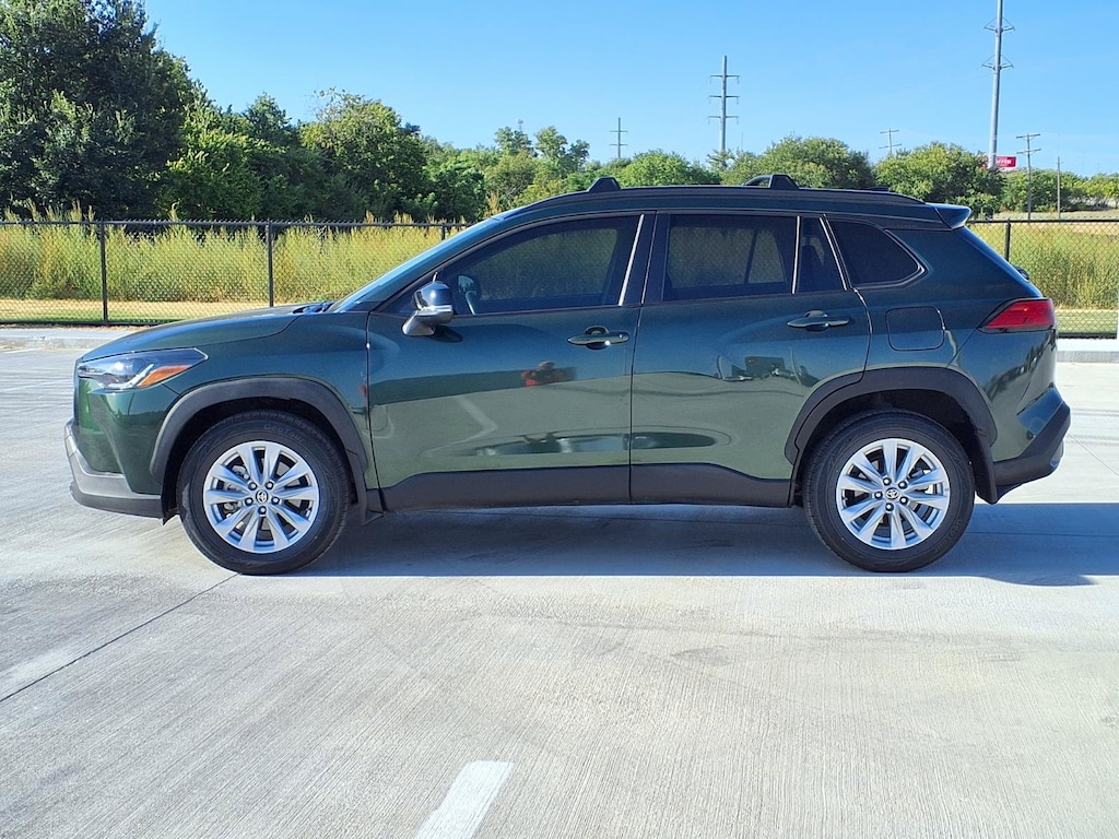 Used 2025 Toyota Corolla Cross LE SUV