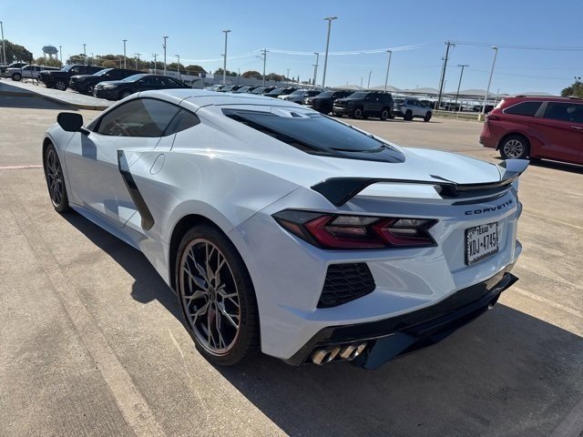 2023 Chevrolet Corvette Stingray 2LT photo 3