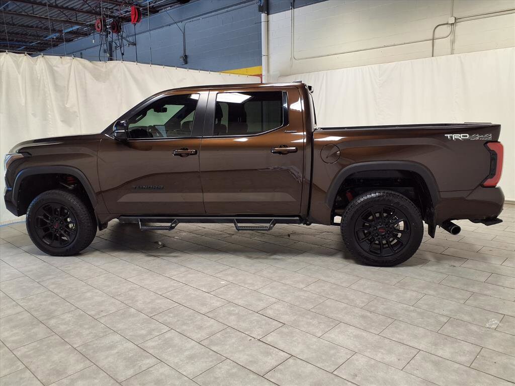 2025 Toyota Tundra Limited photo 2