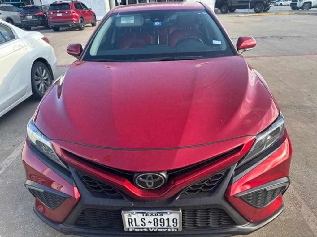 Used 2022 Toyota Camry SE Sedan