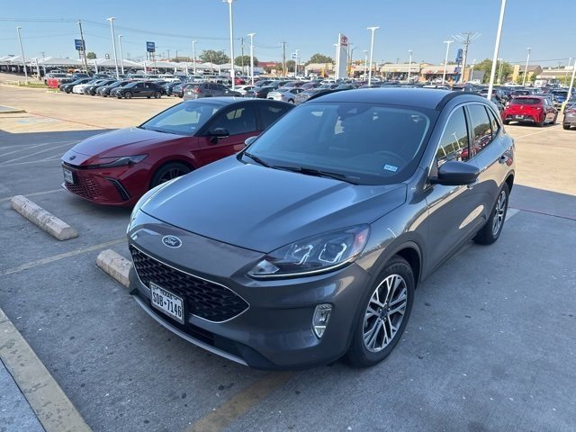 2022 Ford Escape SEL photo 2