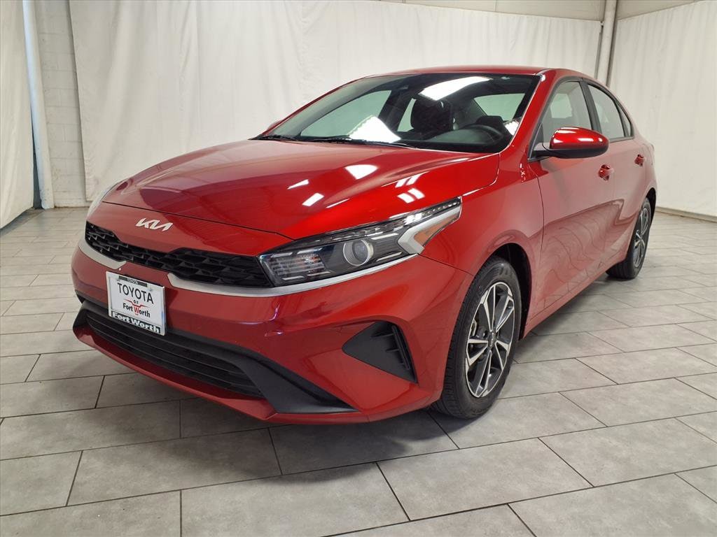 Used 2024 Kia Forte LXS Sedan