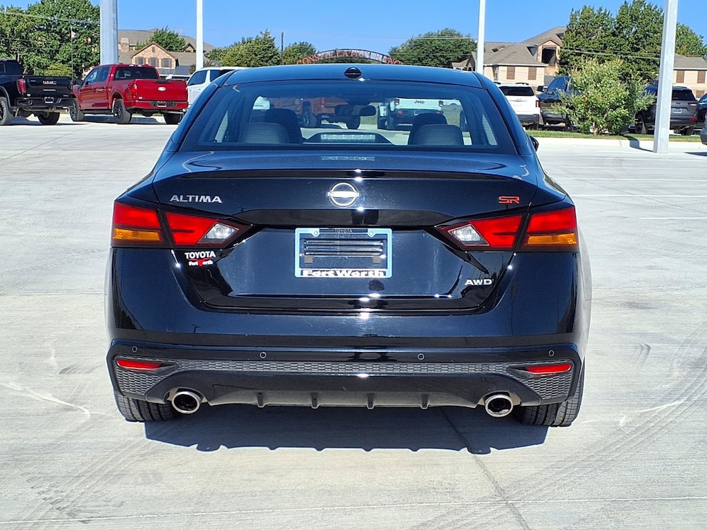 Used 2025 Nissan
