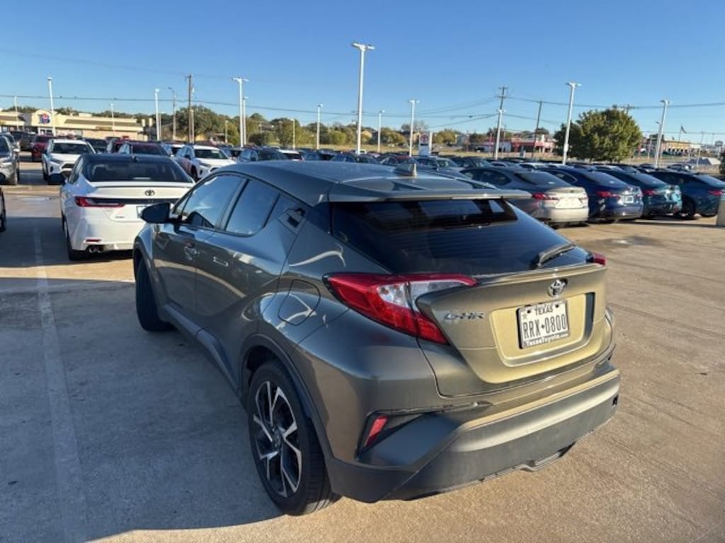 Used 2021 Toyota C-HR XLE SUV