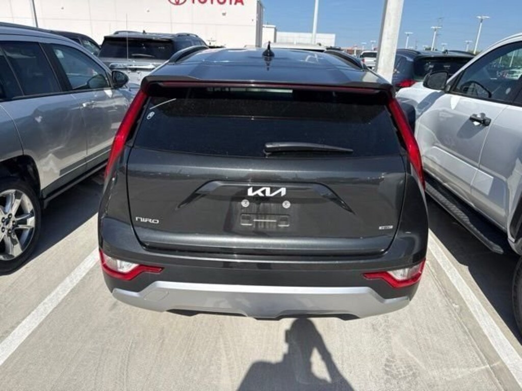 Used 2025 Kia