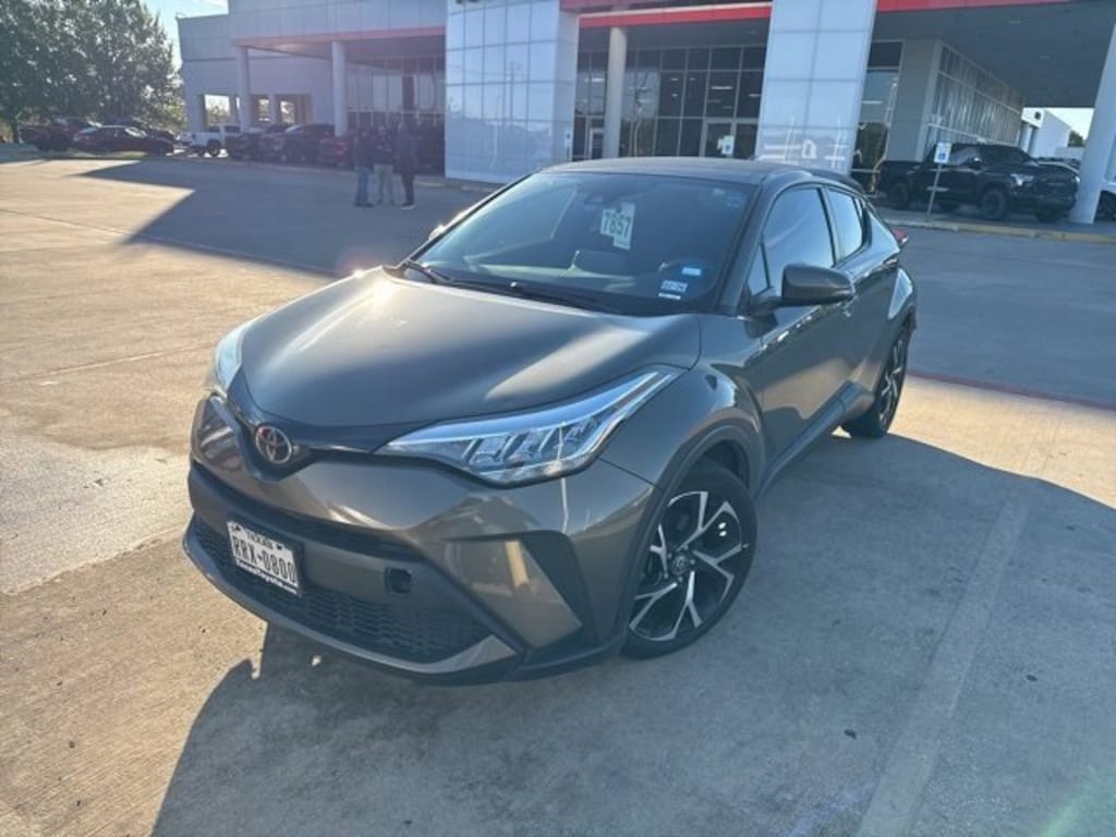 Used 2021 Toyota C-HR XLE SUV