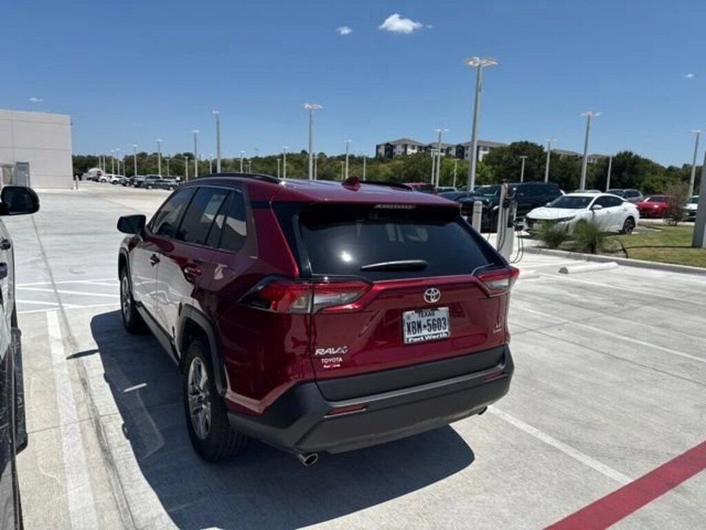 Used 2025 Toyota RAV4 Hybrid LE SUV