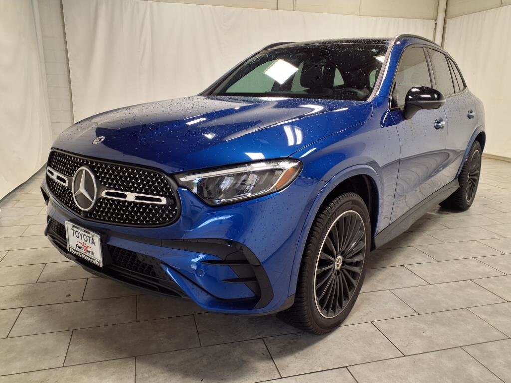 2023 Mercedes Benz GLC 300 4MATIC photo 2