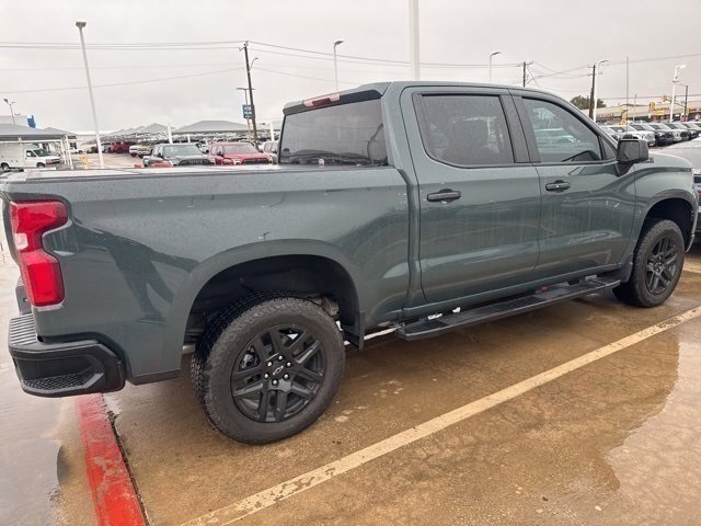 2025 Chevrolet Silverado 1500 LT Trail Boss photo 3