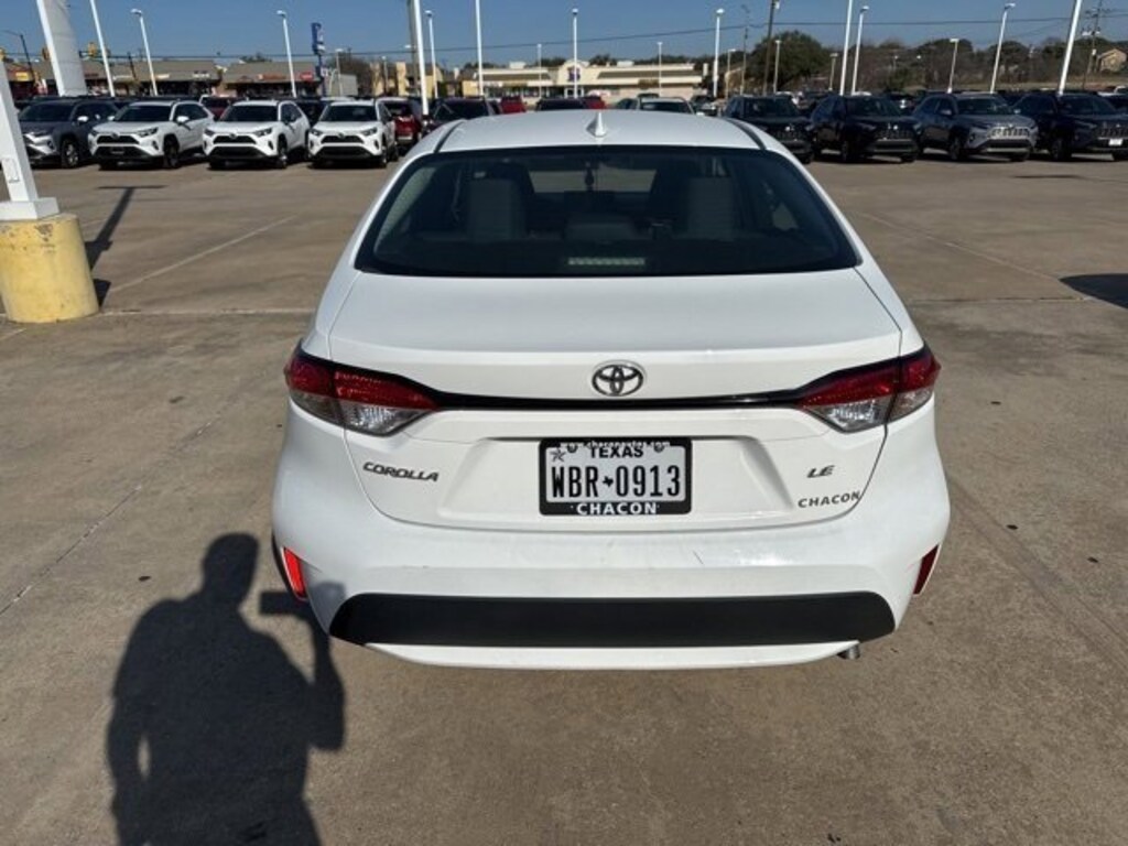 Used 2022 Toyota Corolla LE Sedan