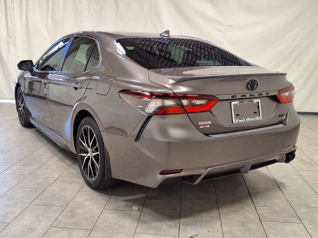 Used 2023 Toyota Camry SE Sedan