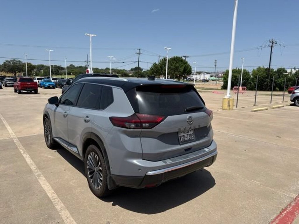 Used 2024 Nissan Rogue Platinum SUV