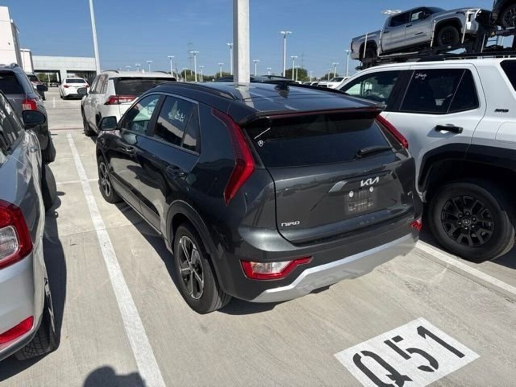 Used 2025 Kia