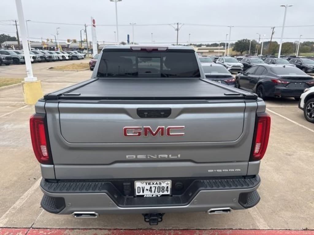 Used 2023 GMC