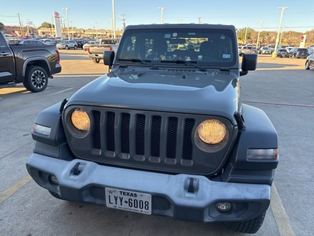 Used 2019 Jeep Wrangler Sport 4x4 SUV