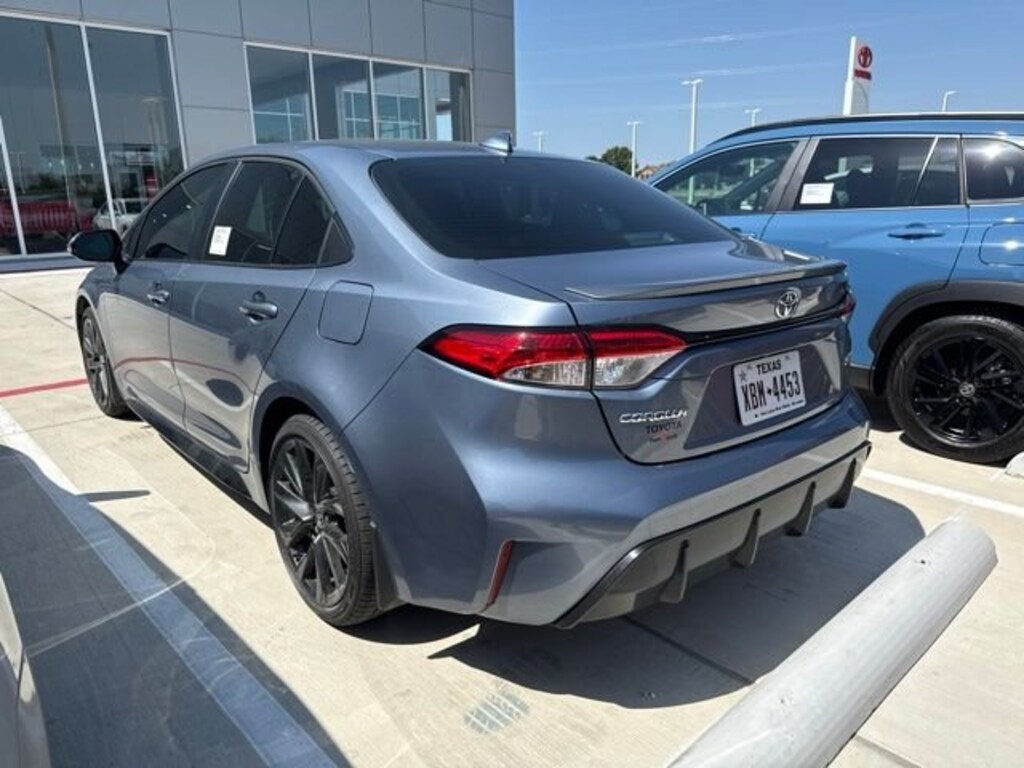 Used 2025 Toyota Corolla SE Sedan