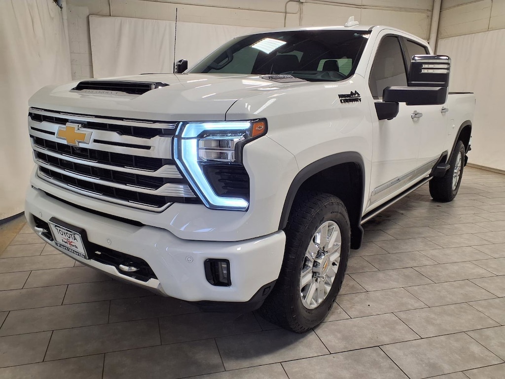 Used 2024 Chevrolet Silverado 3500 HD High Country Truck Crew Cab