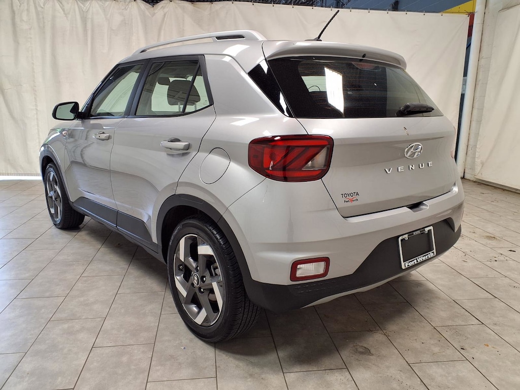 Used 2025 Hyundai Venue SUV