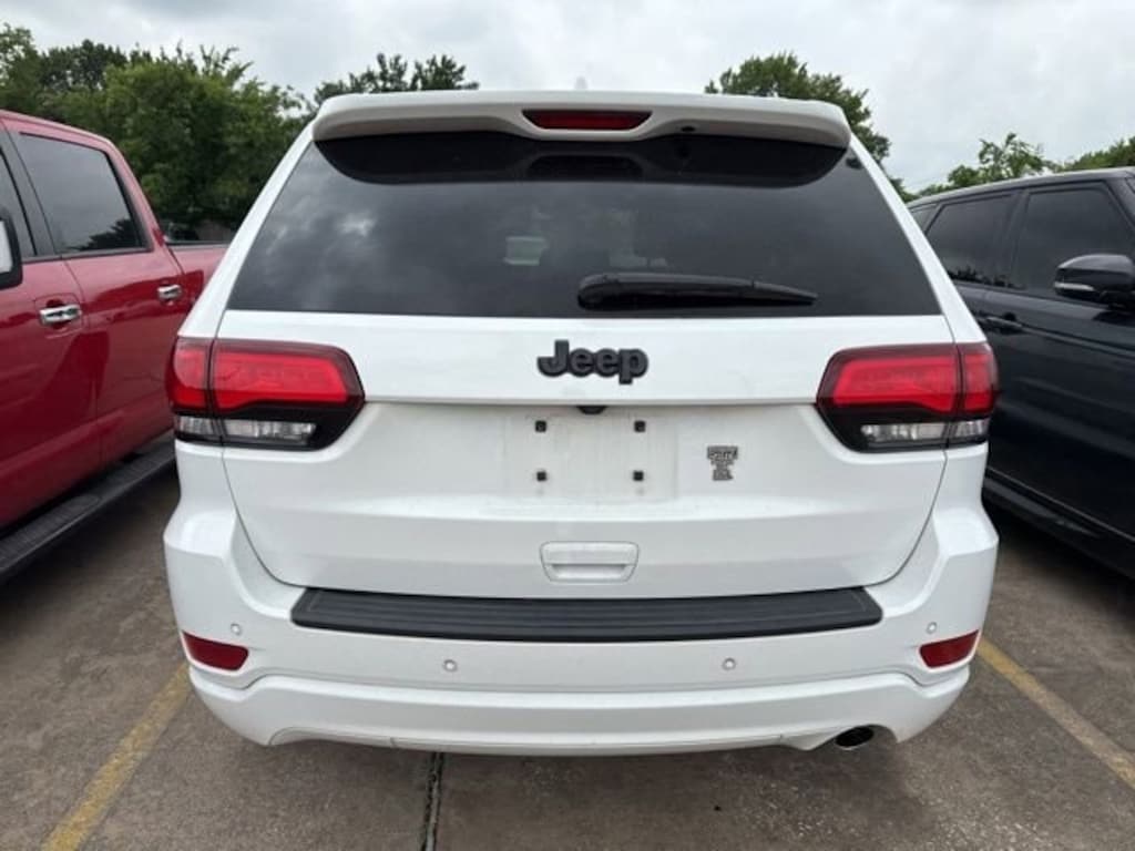 Used 2019 Jeep Grand Cherokee Altitude SUV