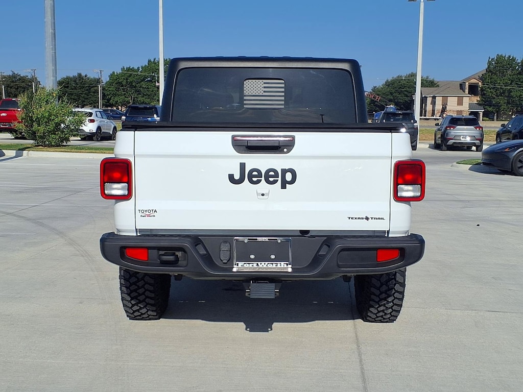 Used 2023 Jeep Gladiator Sport Truck Crew Cab