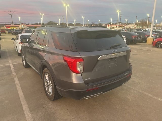 2021 Ford Explorer XLT photo 3