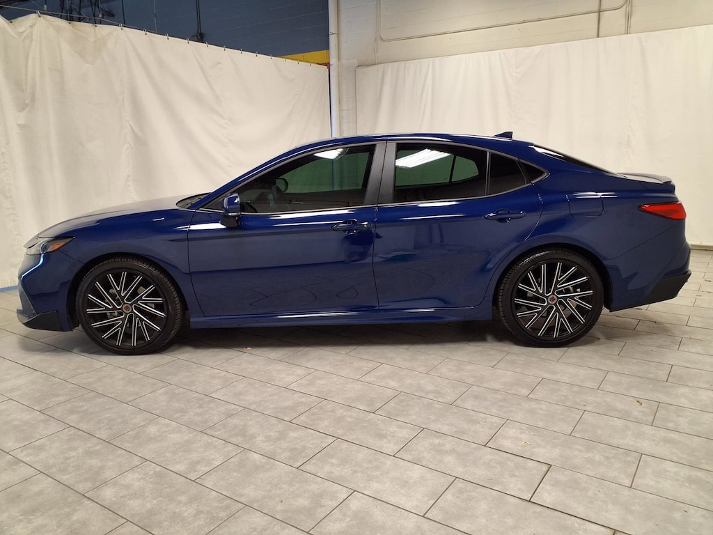 Used 2025 Toyota Camry SE Sedan