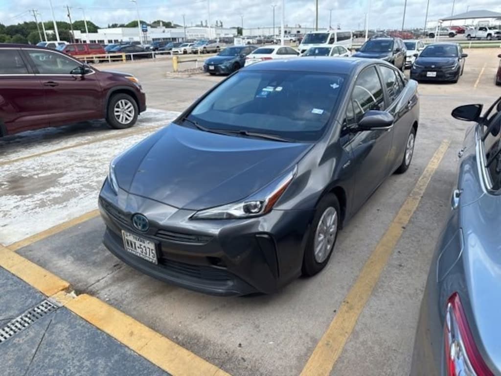Used 2020 Toyota Prius LE Hatchback