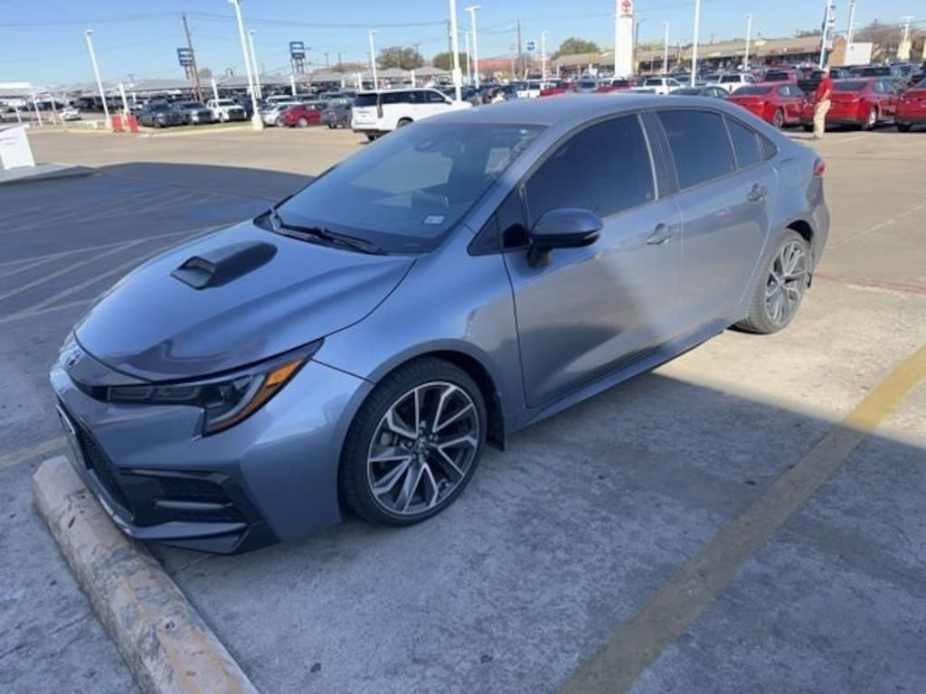 Used 2021 Toyota Corolla SE Sedan