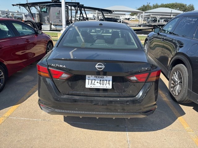 2024 Nissan Altima 2.5 SV photo 4