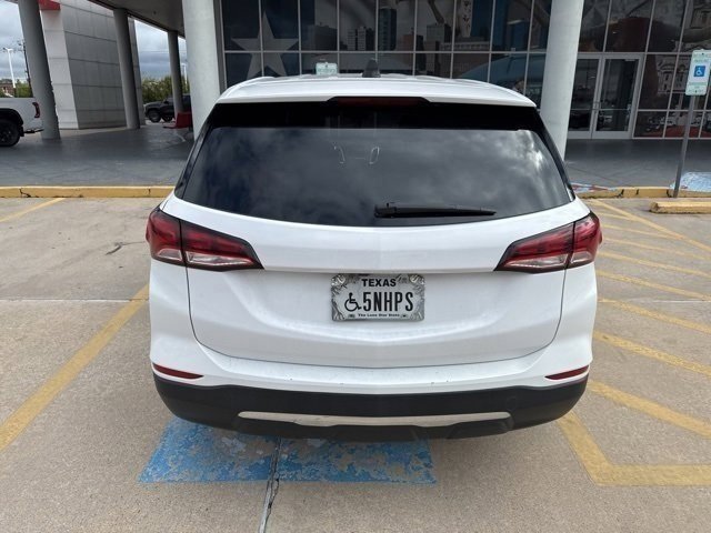 2022 Chevrolet Equinox LT photo 4