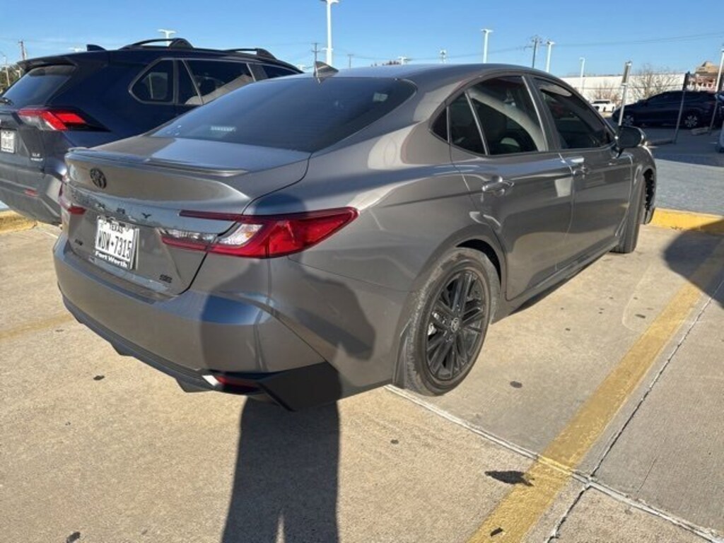 Used 2025 Toyota Camry SE Sedan