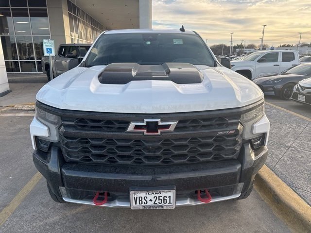 2022 Chevrolet Silverado 1500 ZR2 photo 2