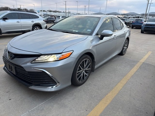 2024 Toyota Camry XLE photo 3