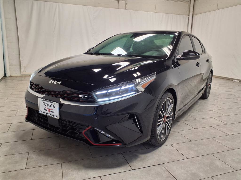 2024 Kia Forte GT photo 2