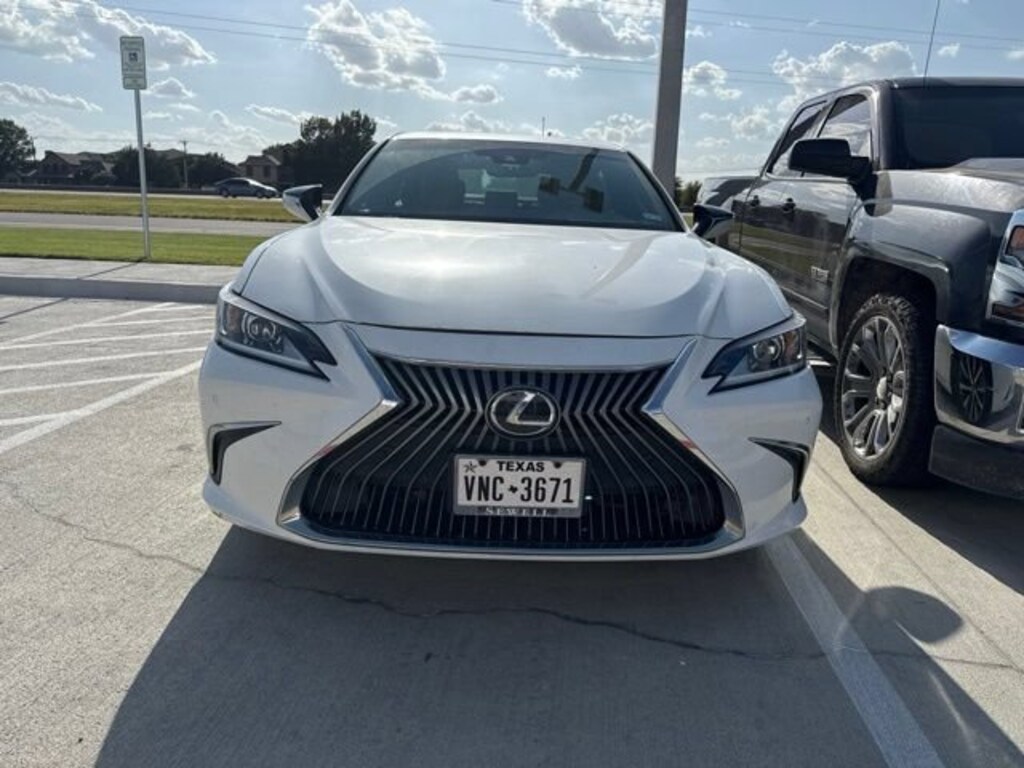 Used 2021 Lexus ES 350 Sedan