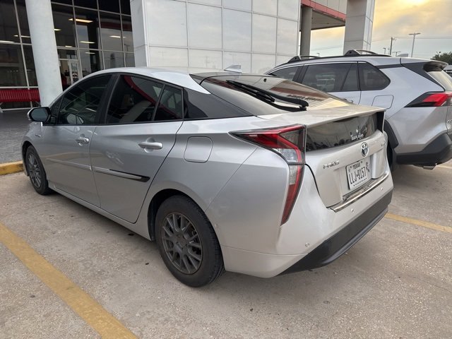 2018 Toyota Prius Four photo 3