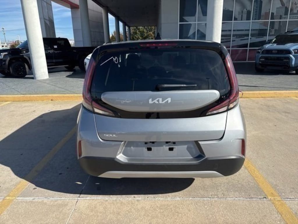 Used 2024 Kia Soul LX Hatchback
