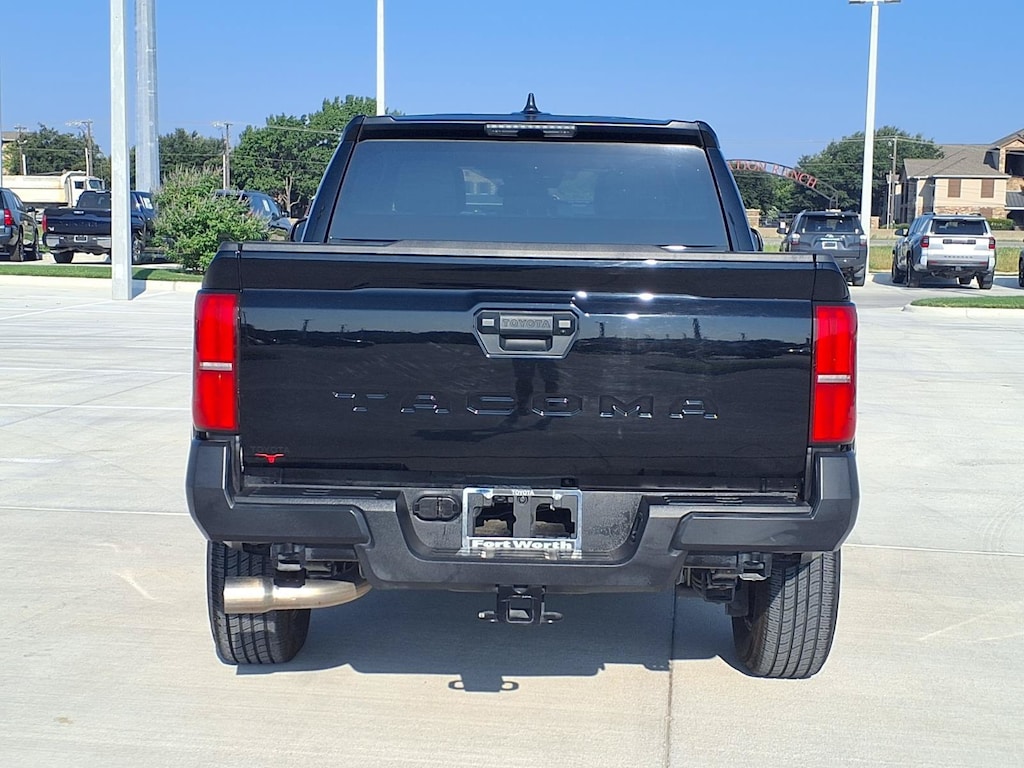 Used 2025 Toyota Tacoma SR Truck Double Cab