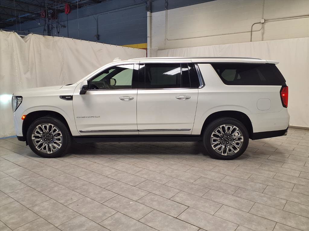 Used 2024 GMC Yukon XL Denali Ultimate SUV